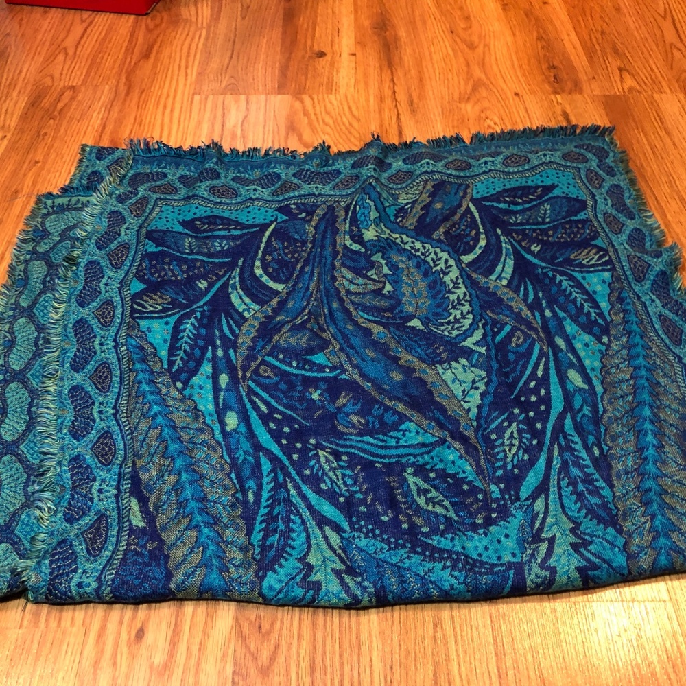 Blue Patterned Scarf - Picture 6 of 6